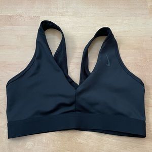 Nike Black Pilates Sculpt Bra with Mesh Twist Back
